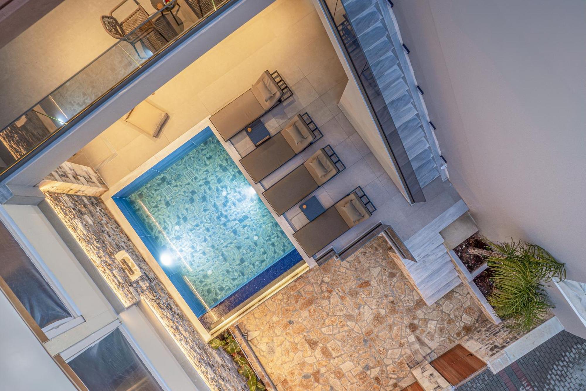 Villa Nicole - Private Pool & Rooftop Jacuzzi Hersónissos Extérieur photo