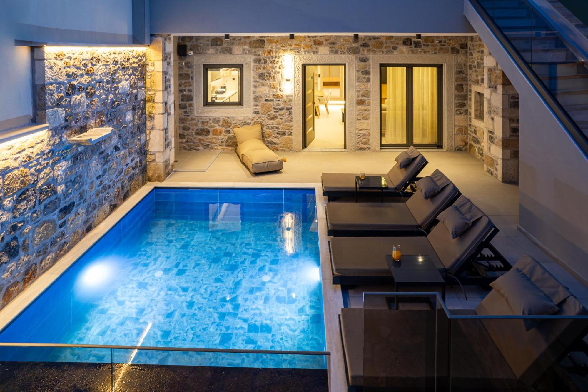 Villa Nicole - Private Pool & Rooftop Jacuzzi Hersónissos Extérieur photo